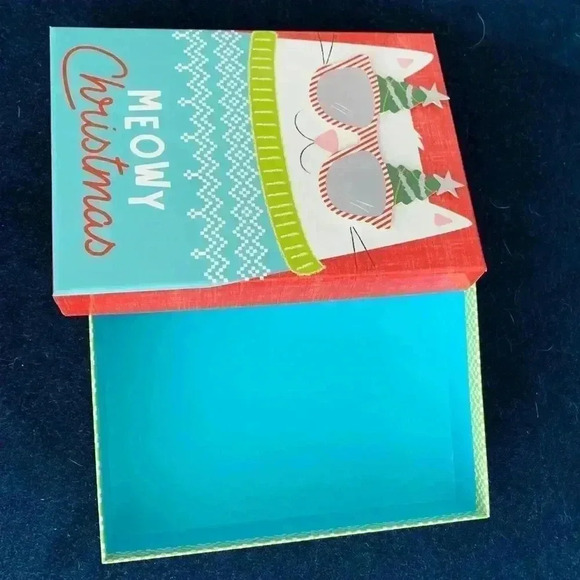 Kitty Ornament & Gift Box Set - Picture 6 of 6